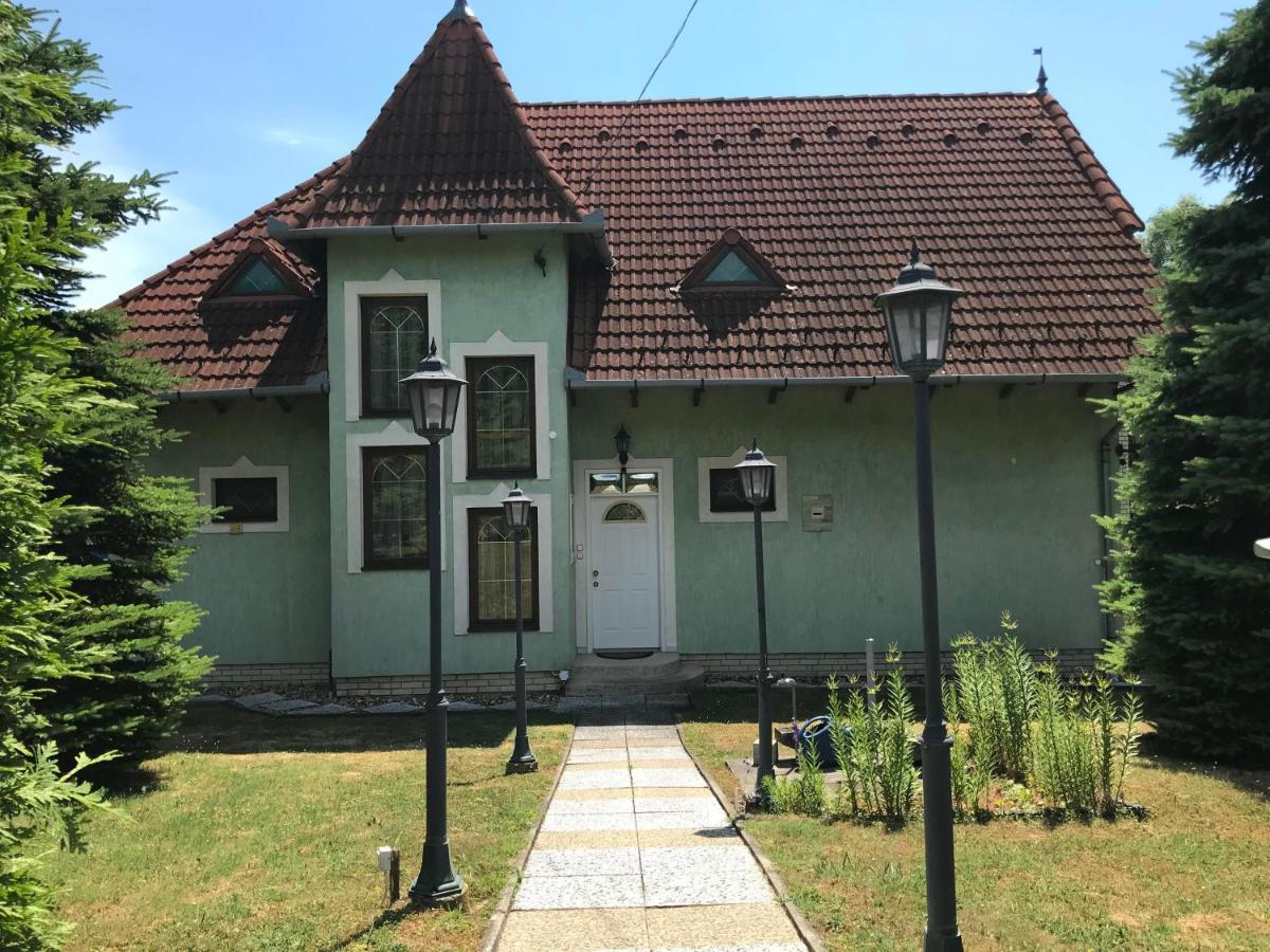 Appartement Balaton Garden à Balatongyörök Extérieur photo