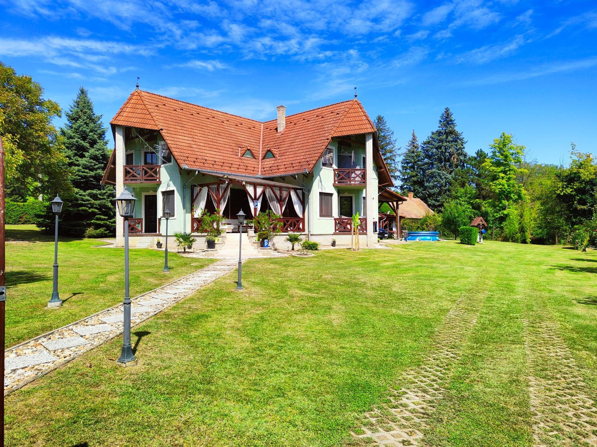 Appartement Balaton Garden à Balatongyörök Extérieur photo