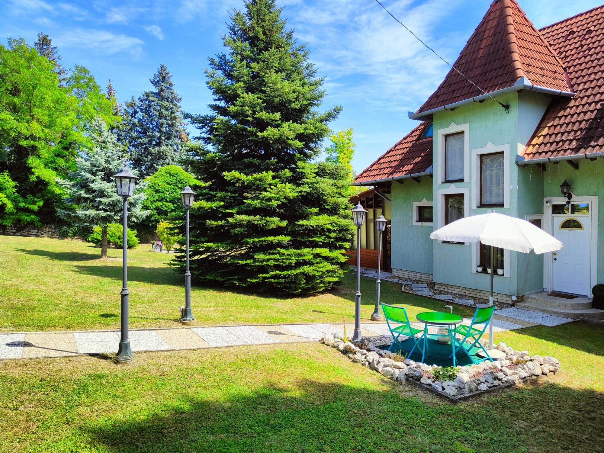 Appartement Balaton Garden à Balatongyörök Extérieur photo